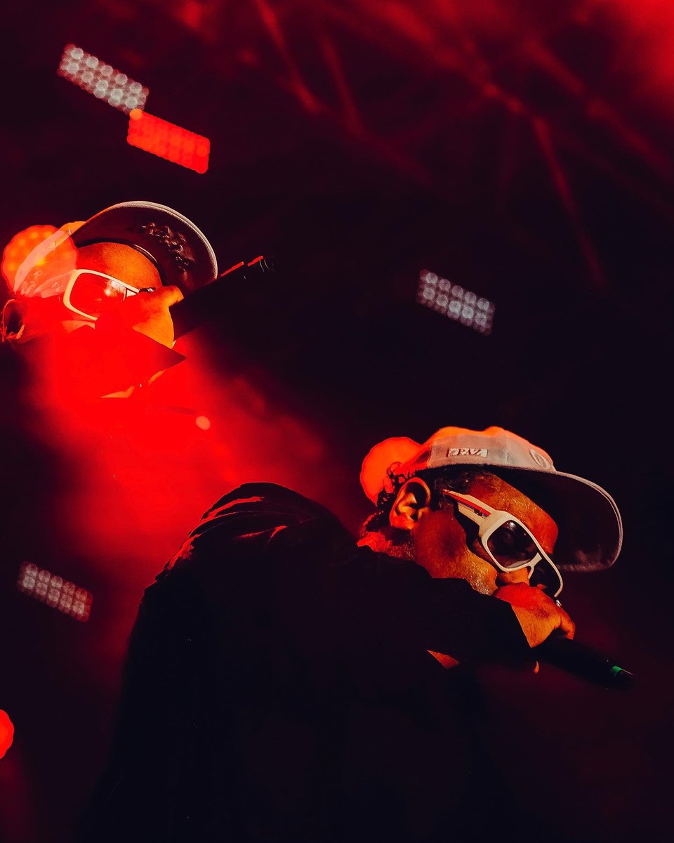 mfugzy's tweet photo. 4 fotinhos que fiz do show do Planet Hemp algumas semanas atrás, show incrível, impressiona a energia que eles tem no palco, importantíssimos pra música e cultura brasileira! @Marcelodedois #planethemp #fujifilm #fujifilm_xseries https://t.co/DFyBgyWULG