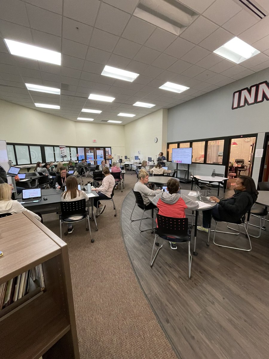 Lori Vanover tweet media