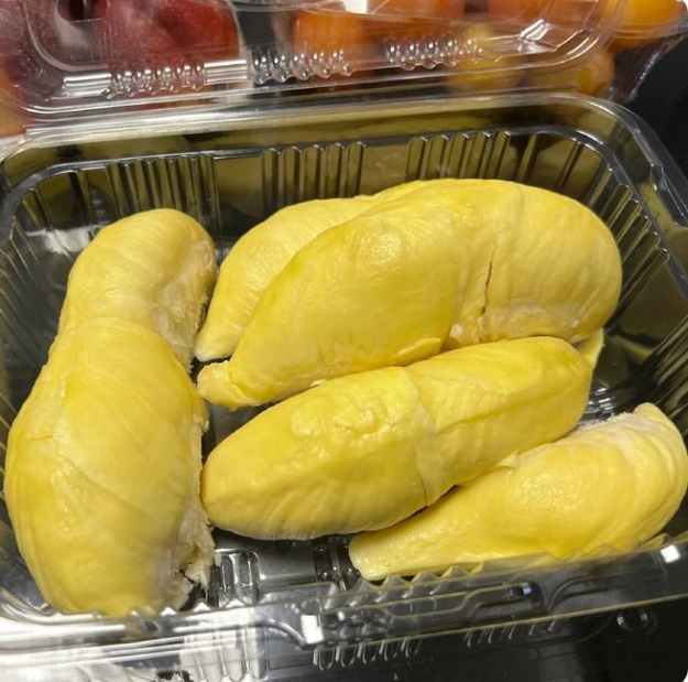 jianada1100's tweet photo. #durian My favorite durian will eat you tonight haha 😂😂 https://t.co/iyDF5sheLw