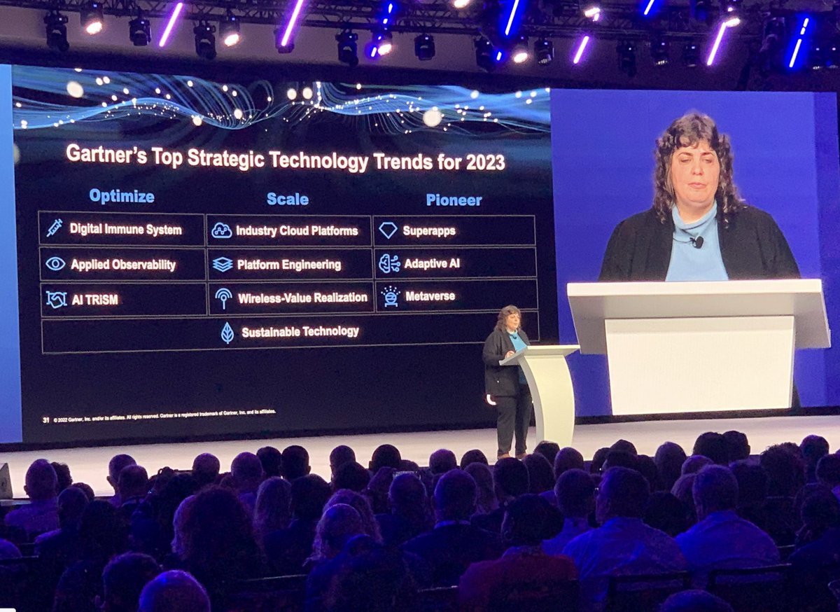 I like the term #SuperApps unveiled today at #GartnerSym as a top 10 tech trend. The concept translates well to enterprise: A SuperApp can consolidate and replace multiple apps for customer or employee use. It is a terrific example of @UiPath Apps in the #automation layer.