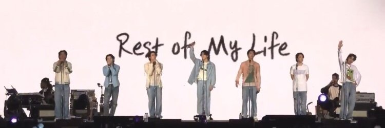 nith4army3's tweet photo. My best friends  @BTS_twt 💜 https://t.co/4gshGhhQ45