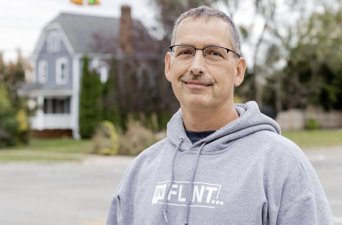 FlintSOUP's tweet photo. EVENT: Flint SOUP Alumni Presenter #3~ RSVP to support Andrew Williams, Owner of Associated Cleaning Services LLC on October 18th at First Presbyterian Church of Flint! Doors open at 5:15pm. $5 (cash) at the door https://t.co/reNGBWTdYf https://t.co/j0M53QGfaw