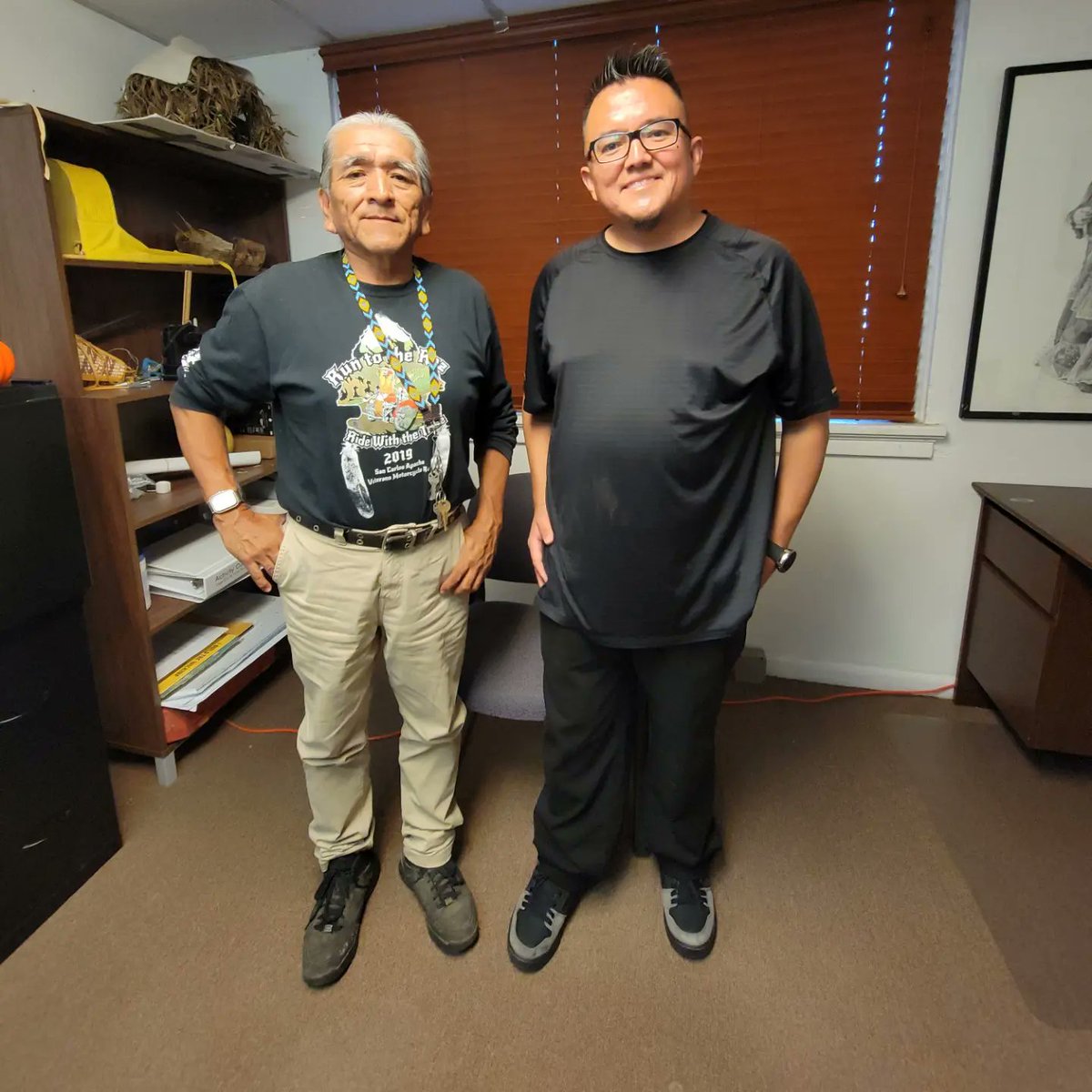 daybreakwarrior's tweet photo. I got to meet my #ApacheLanguage Teacher, Bob Stevens, here in #SanCarlos, AZ! It was an honor to meet him &amp; hear his work on #ApacheLanguagePreservation.

#NdeeBiyáti' https://t.co/uzB7VaS0Rg