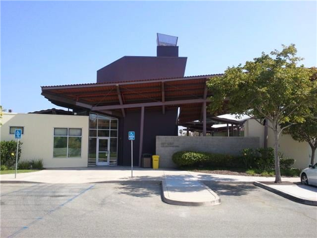 flyLAXairport's tweet photo. The First Flight Child Development Center, located just north of #LAX, reopens today with spaces available for children ages 6 weeks to 5 years old. The center provides quality childcare for families living and working in communities near LAX. More info: https://t.co/nXMq8eBuPZ https://t.co/PcHOjSDl0A