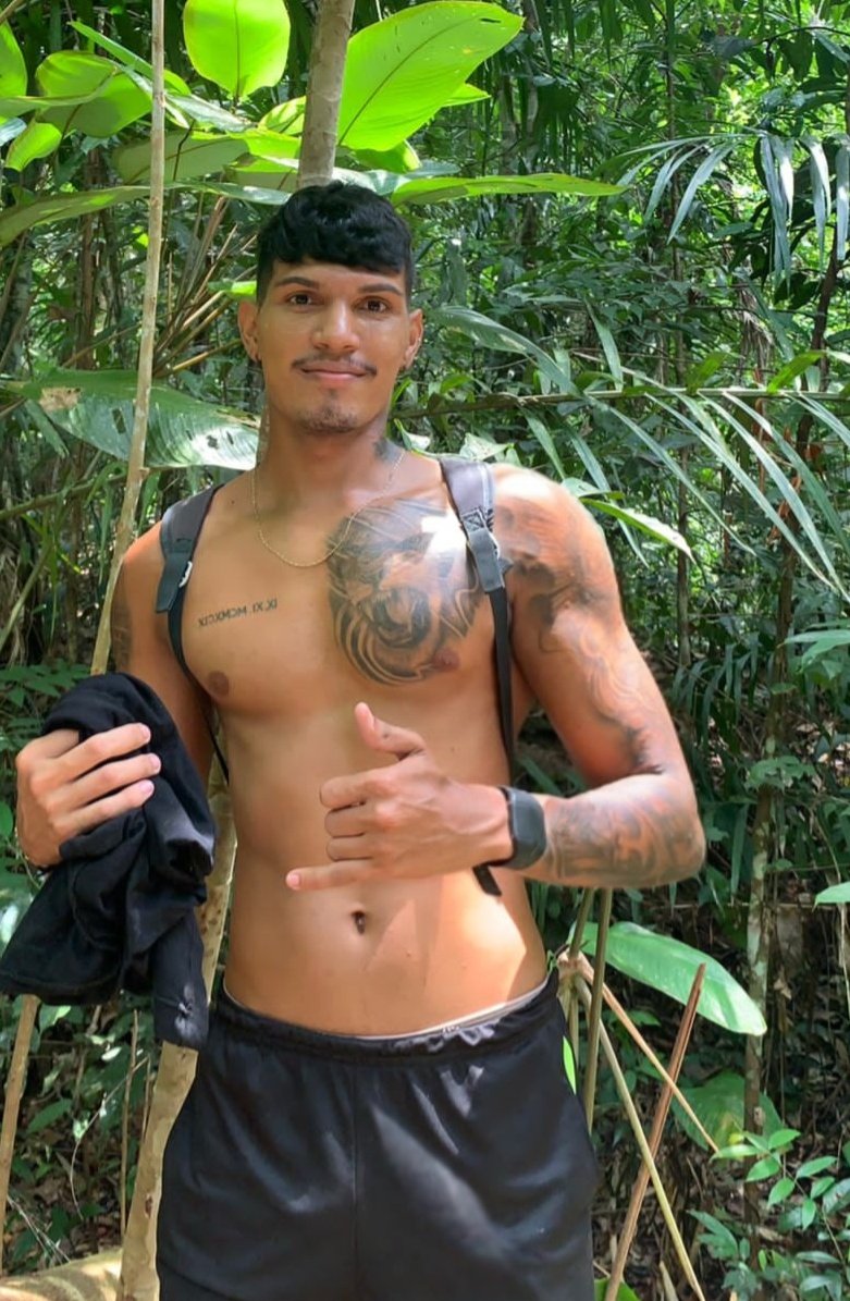 hedrickphillipe's tweet photo. Perdido no utinga 🥵 https://t.co/UUBxoQQ7a8