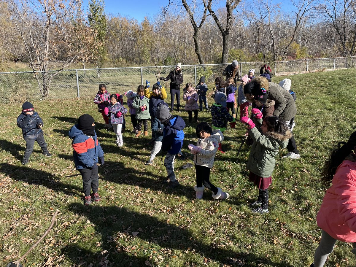 KellyKmcdonald's tweet photo. #takemeoutside Day 1-
We read the book, Not a Stick by Antoinette Portis. Then we went on a stick-walk and shared our ideas as a whole group! All right Kindergarten!!! https://t.co/zEkQcJawqo