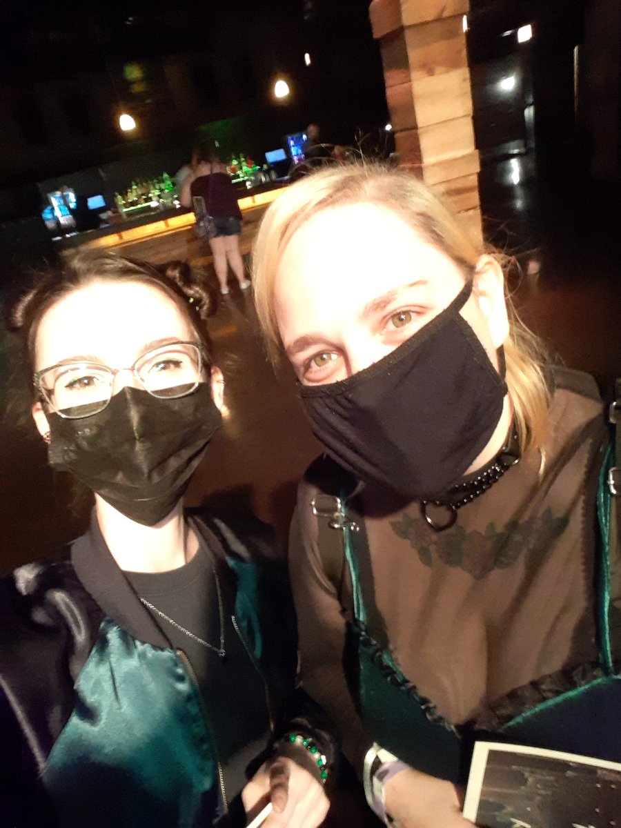 prplhearts4all's tweet photo. @OmegaX_official The show was absolutely amazing! Met some new friends and even made an Omega X inspired bracelet while waiting in line! Can't wait to do it again ๐๐ค #OMEGA_X_Chicago #OMEGA_X #Dont_give_up #CONNECT https://t.co/MVuJtSroEe