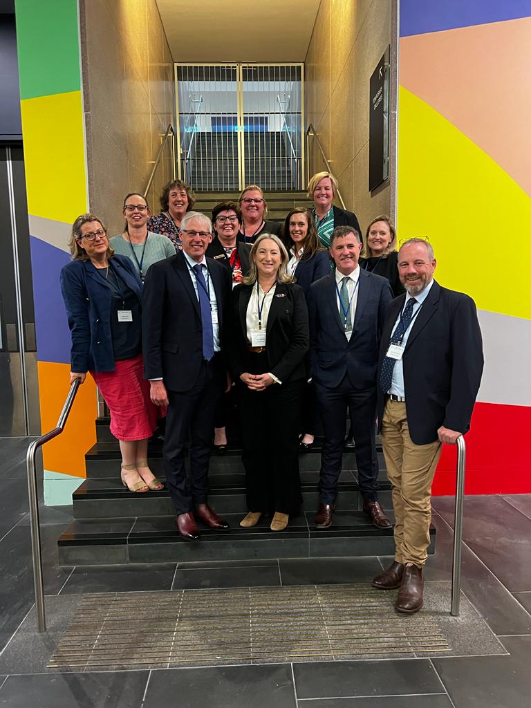 A great #NuffieldAg Scholar catch-up at the  
<a href="/AustFarmInstitu/">Australian Farm Institute</a> Roundtable event in Canberra today! CEO <a href="/jodieredcliffe/">Jodie Redcliffe</a> there with Natalie Hick @ScholzFarming <a href="/cropmad/">John Stevenson</a> <a href="/richardaheath/">Richard Heath</a> <a href="/KellyPearce7/">Kelly Pearce</a> @cottonfarmgirl Colette Glazik <a href="/claireo_booth/">Claire Booth</a> @outbacklamb <a href="/vitibit/">Liz Riley</a> and <a href="/SivyerSarah/">Sarah Sivyer</a>