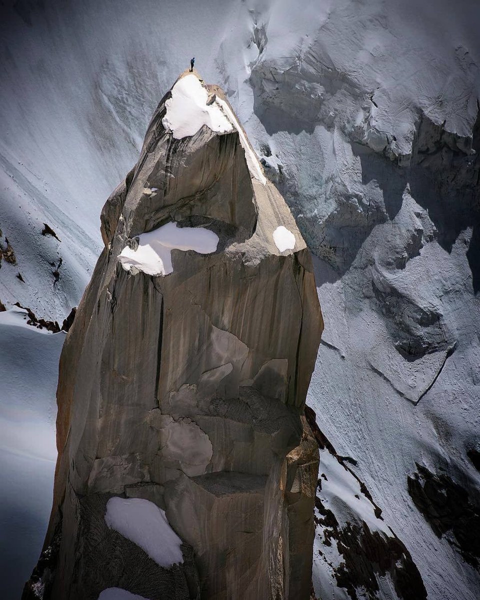 VisitPkNow's tweet photo. Trango Tower 6276 m. The towers offer some of the largest cliffs and most challenging rock climbing in the world. 🇵🇰
📸: David Lama

#Pakiatan #TrangoTower https://t.co/Z8bAGB3oLS