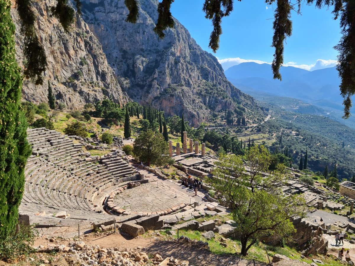 SHSClassics's tweet image. Incredible day at Delphi today ascending the slopes of the centre of the Greek world! @SurbitonHigh pupils loved getting some amazing pictures and experiencing the sacred place for themselves