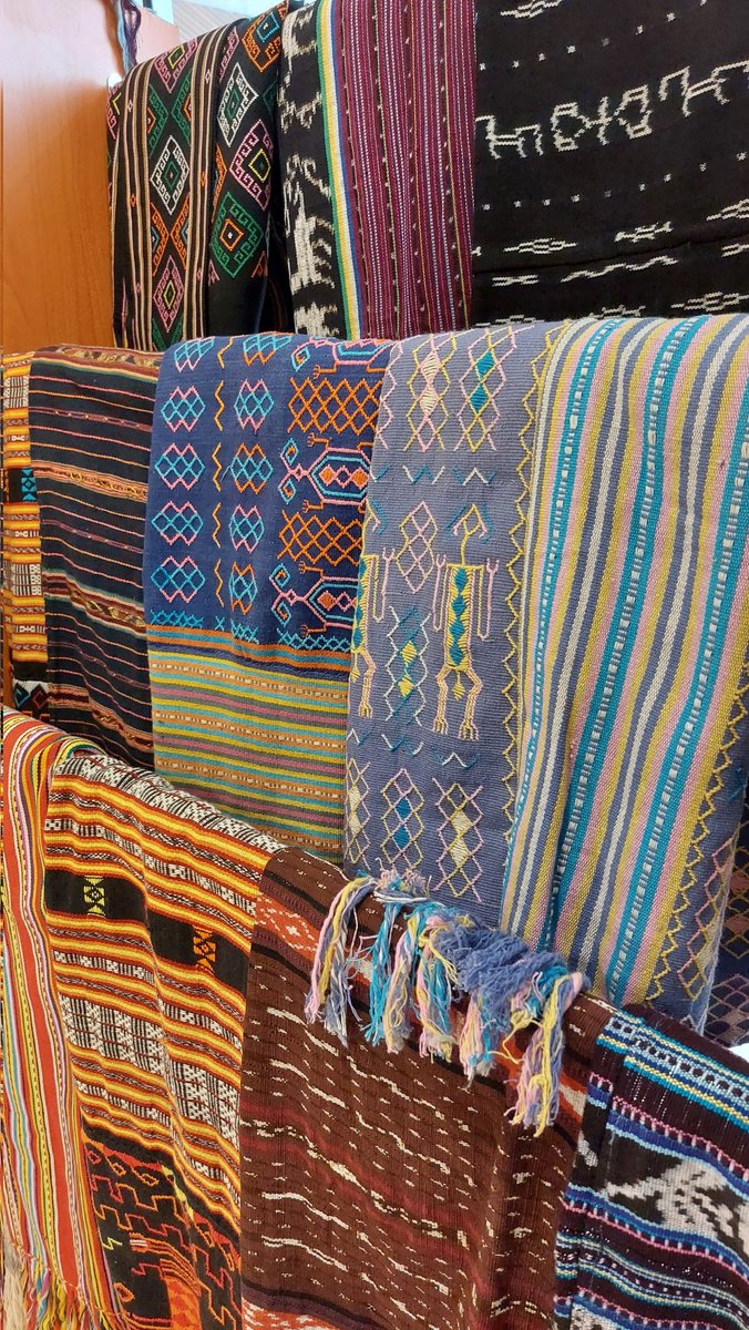 UNDPIndonesia's tweet image. What's a piece colorful #Ikat textile got to do with development solutions? Our office captures the #DeepDemo journey of inventing a new solution to boost Indonesia's digitalisation process, and here's our reflection
@Norimasa_UN @SujalaPant
bit.ly/3VCoeRM