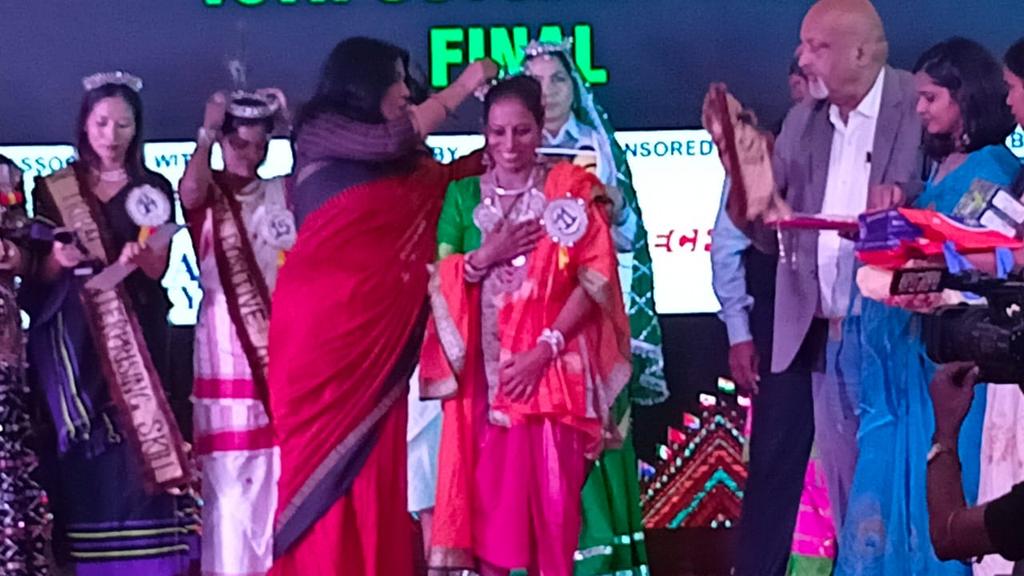 RajeshVasava82's tweet photo. Congratulations @SeemaBhagat for representing our District and State. 💐💐🙏💐💐 https://t.co/O881oxyvTI