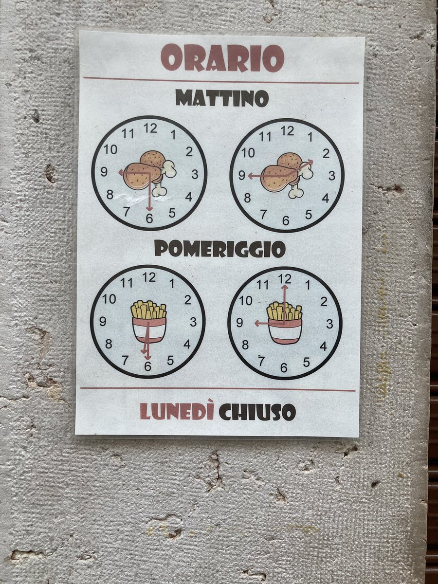 brickkisser's tweet photo. Things on walls in Trani Italy #signs #wallsigns #italy #trani https://t.co/zLdikQkrAV