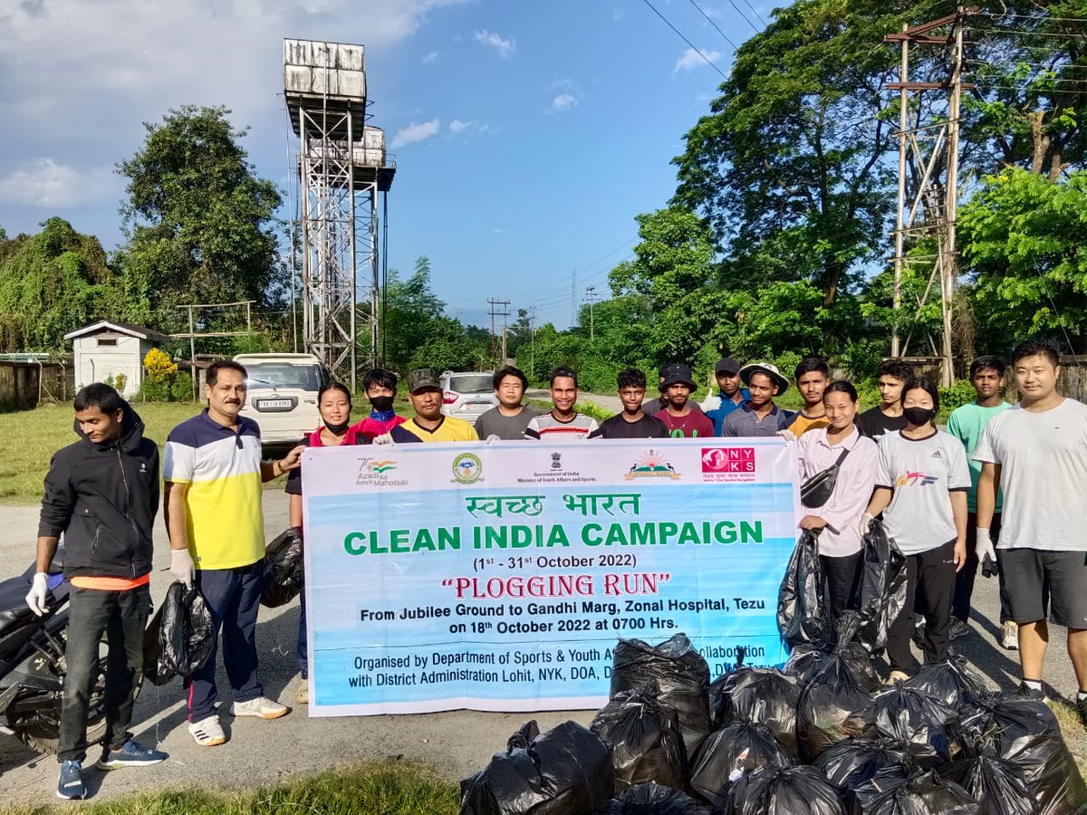 MYBlohit's tweet photo. District Administration &amp; NYK-Lohit along with youth Volunteers from multiple associations (Taekwondo, Karate, Olympic, Football, Volleyball, cricket) actively participating in Plogging Run. #SwachhBharat2022 #CleanIndia2 #ArunachalPradesh @ianuragthakur @YASMinistry @Nyksindia https://t.co/kEQvibQbw7