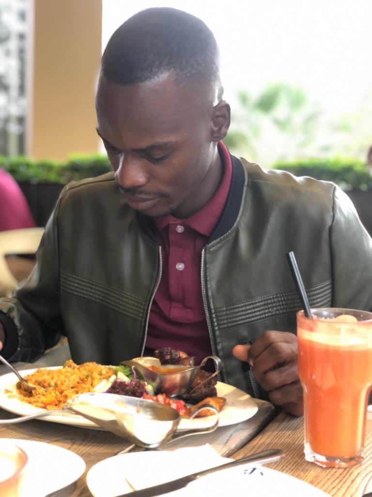 kkaddunabi's tweet photo. Good morning
At Uganda ladies favorite place  @cafejavas_ug - #cafejava Victoria mall Ntebe road. #food
#happy with my @LorettaLangend2 https://t.co/jb0kBN6K0a