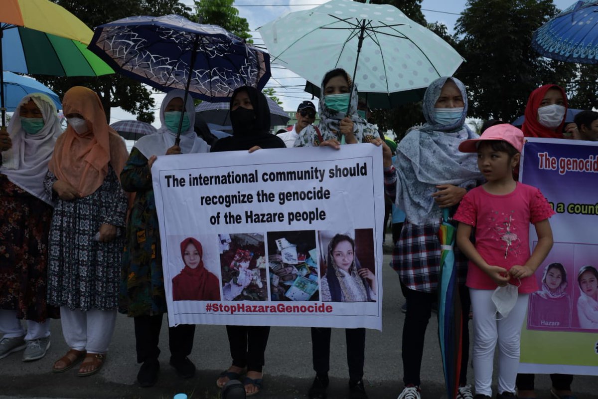 مرا تاجیک توراهزاره گفتند 
مرا قاتل تورابیچاره گفتند 
کشیدندنقشه هابین من وتو 
جوالی وسقاو هرباره گفتند 
زبان وتاریخ مان محوکردند 
مهاجر ونیز آواره گفتند 
من وتوفارسیوان وهم‌نژادیم 
هرچندوسط مادیواره گفتند 
بیاهوشیاروبیدارباش برادر 
اگرچه هردوراصدپاره بگفتند
#StopHazaraGenocide