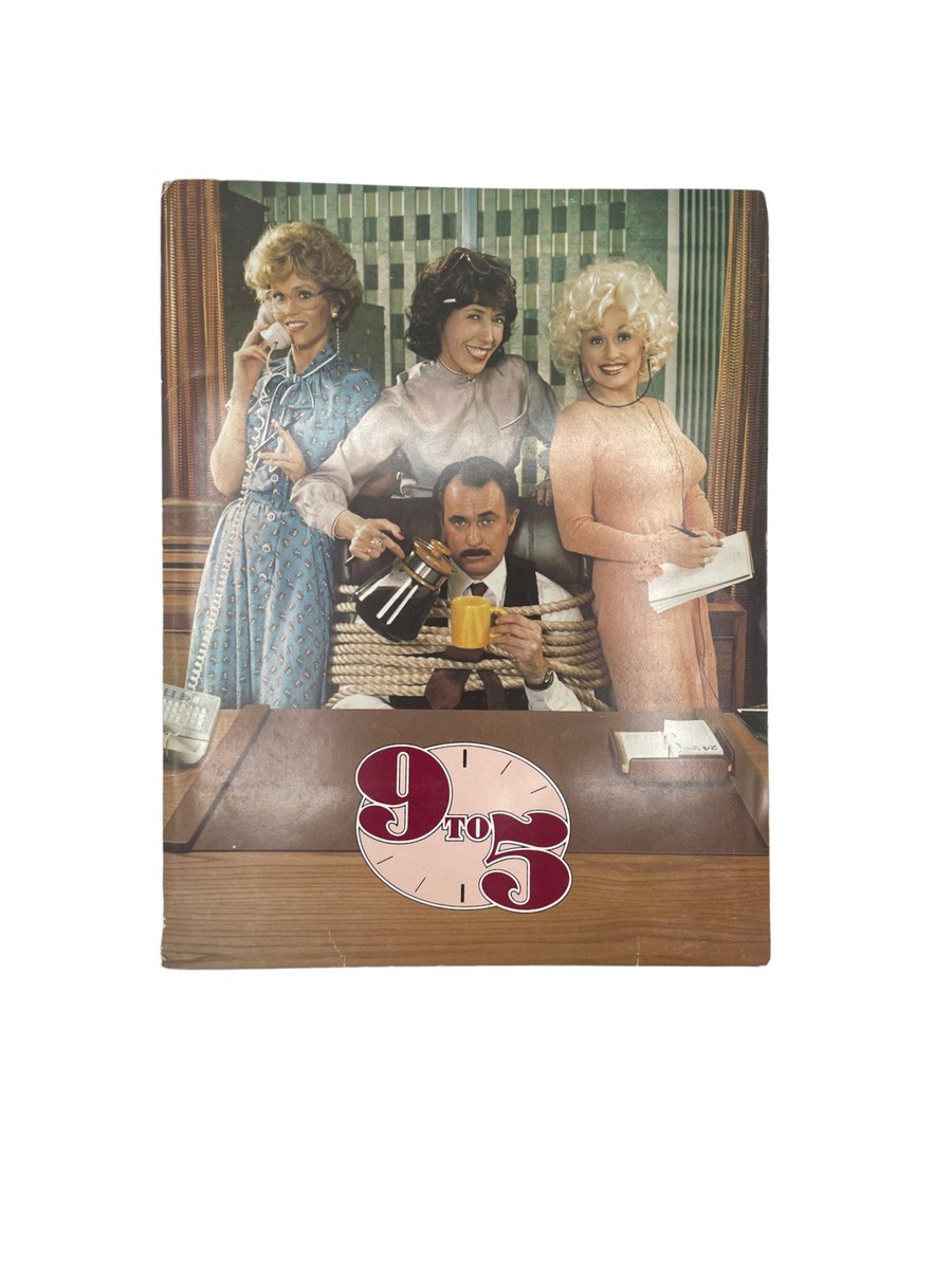 MerrilyVerilyVi's tweet photo. Excited to share this item from my #etsy shop: Vintage 1980s Movie Press Kit, 9 to 5, Dolly Parton Lily Tomlin Jane Fonda, Twentieth Century Fox Movie Script, Black and White Still Photos #moviememorabilia #dollypartonmovie #1980smoviescript https://t.co/ejsM9KAOfi https://t.co/VdYoN0KA8n