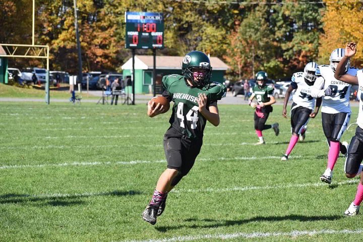 brandondivito10's tweet photo. Brandon is having a phenomenal season. He is a RB and LB. He has scored 8 touchdowns and is one of the 8th grade team captains! #go44 https://t.co/9SMtxgDQmf