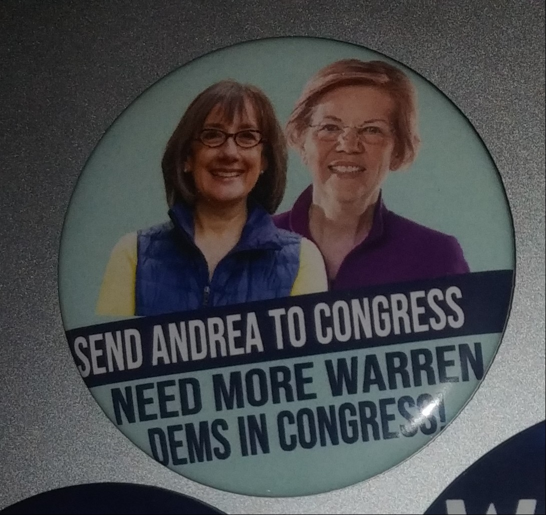CarlJWFisher's tweet photo. Zooming tonight with @JeffMerkley @SenWarren and @AndreaRSalinas to help support her campaign. #orpol #orcd6 #Persist & #VOTE https://t.co/IpNgt1ldNV