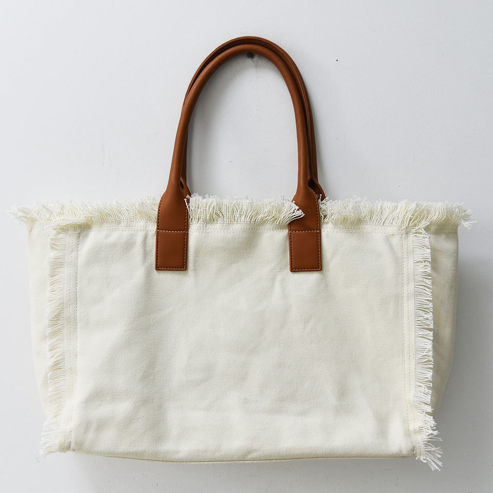 TwoPasBags tweet picture