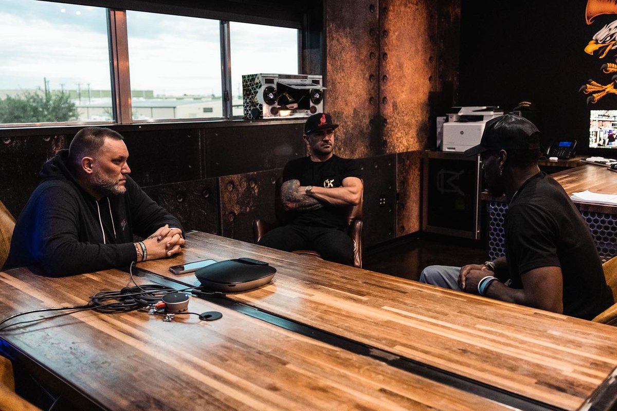 Huge shout out to my man, <a href="/DeCorianClark6/">DC1ARK_</a> , for stopping by and checking out the <a href="/DaviesEnt_/">Davies Entertainment</a> campus! Wishing you and the entire <a href="/UTSAFTBL/">UTSA Football 🏈</a> team the best this Saturday! Get that W!🔥