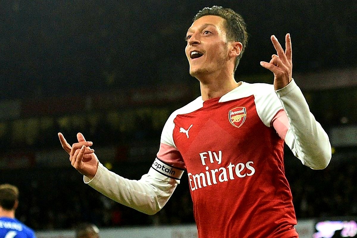 UPYOURARSENAL04's tweet photo. Pick one in their prime to add to Arsenal's current team👇 https://t.co/ZBOvU9Tuu2