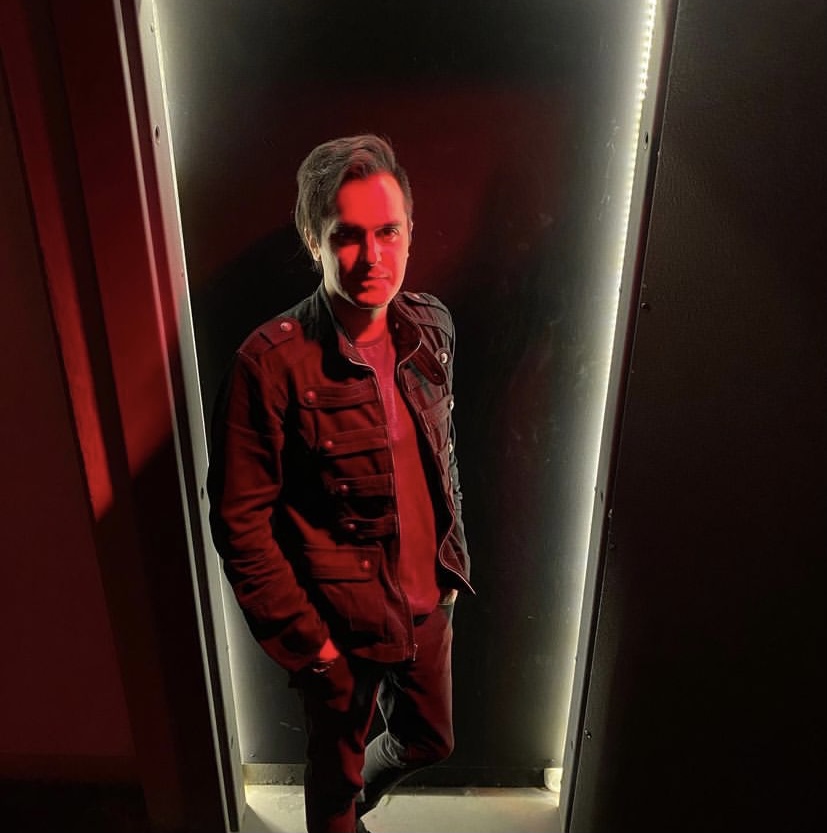 Te espera una hora de música emergente en #Tracker909 con <a href="/mrbleat/">Mr. Bleat</a> <a href="/a88oficial/">Abril 88</a> Hot Butter, la rola polizón con <a href="/calsetinesrotos/">Saulitros Del Solar</a>, el clásico y en entrevista llega <a href="/DuranLeon/">Ome Uriel Duran</a>

Con <a href="/danylagarza/">Dany La Garza</a> y <a href="/mariipeanuts/">Peanuts</a> 
Hoy 8PM vía FM o ibero909.fm