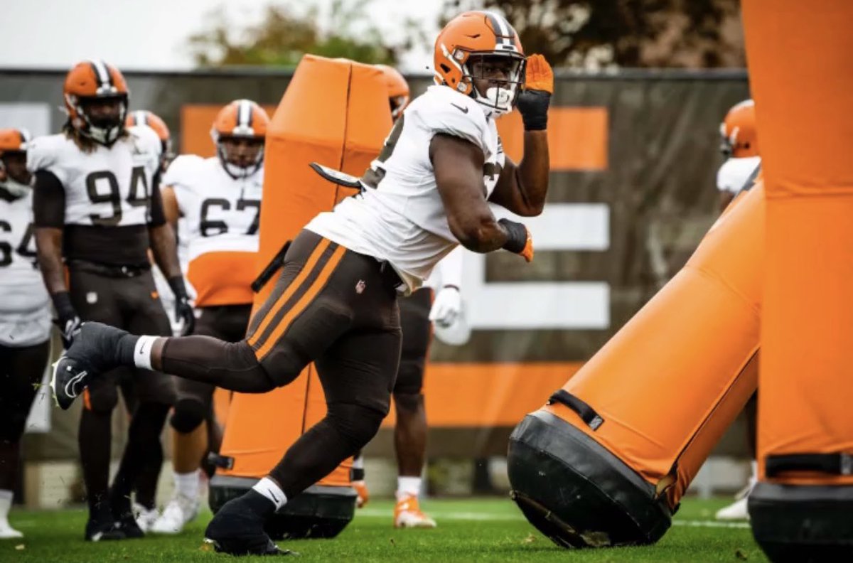 nextlvlculture's tweet photo. Undrafted but never an underachiever! Be on the lookout for our guy @Samkay_11 making noise soon! #92 https://t.co/bs3lHpGtpe