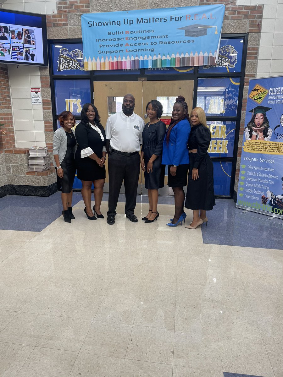 thesskey's tweet photo. Chemistry is important and we have a good one. As our principal @PrincipalFelipe would sayโฆthis is US! ๐ช๐พ #AllBearCreek #ThinkPinkWeek #AdminTeam #WeSupportOurPrincipal @BearCreekMS @DrAlexanderAP @APBrinkleyS @thesskey Ms.Hines & Mrs. Upshaw https://t.co/llgf1M9hIl