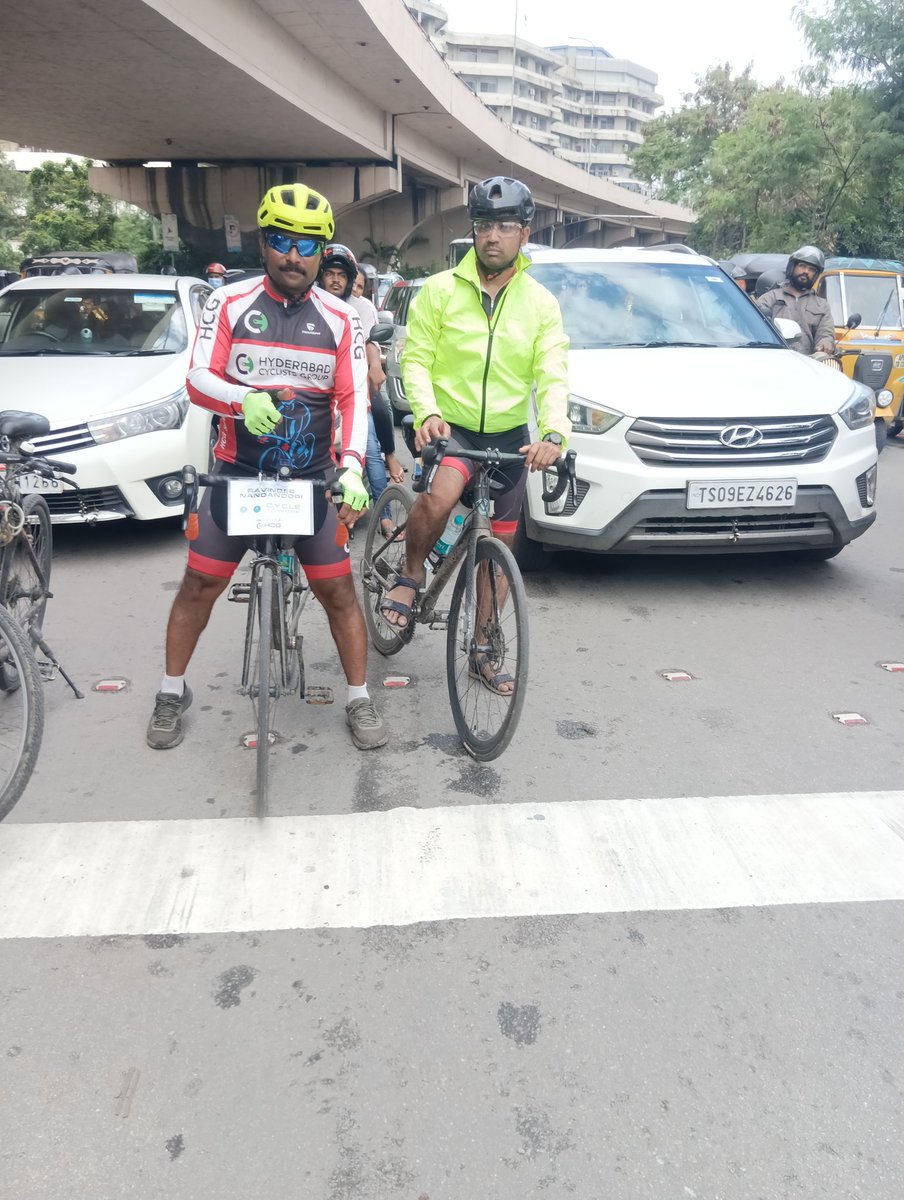 hcggroup2's tweet photo. Let's follow Rules set by @CYBTRAFFIC @HYDTP @Rachakonda_tfc @insptr_Jbhills at all times not to cross the line at Signals.. We follow... @Director_EVDM @ZC_Khairatabad @CommissionrGHMC @DC_Quthbullapur @road_ss @delhicyclists @Decathlon_India @arvindkumar_ias https://t.co/ASiIRQZAth