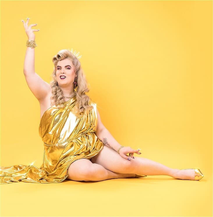 MyMelbourneArts's tweet photo. REVIEW: @annapiperscott’s #SuchAnInspiration is an hour of brilliant observations & jokes and something deeper that makes for for a very rewarding and highly entertaining experience.
https://t.co/vh4StOCnQw
#MelbFringe #MelbourneFringe #Theatre #Comedy #Melbourne @melbournefringe https://t.co/TPOd1tI05A