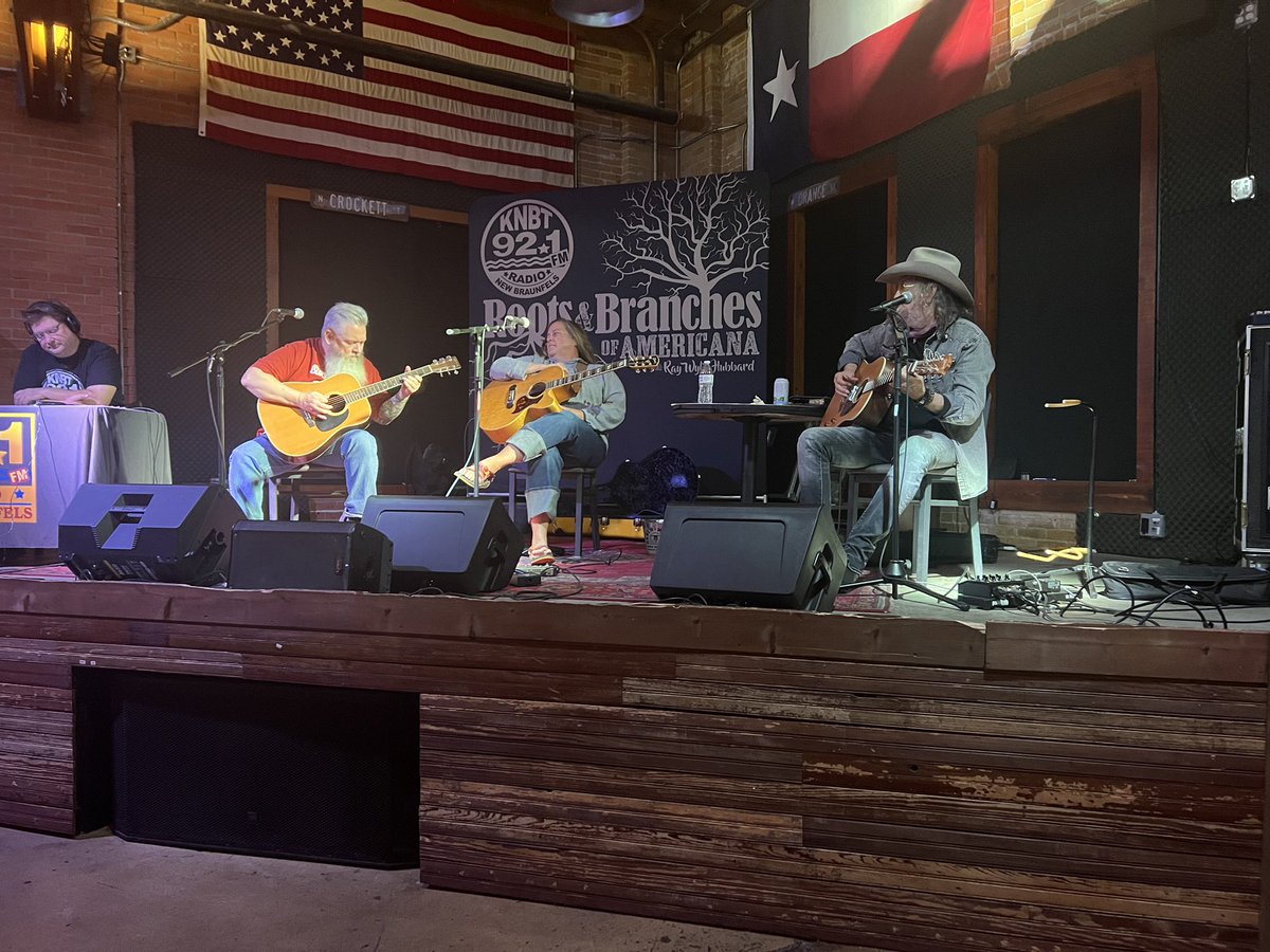 lenieclaire's tweet image. Another great #rootsandbranches  @KNBTFM @mattson_rainer @oconnormoc @susannng #americana