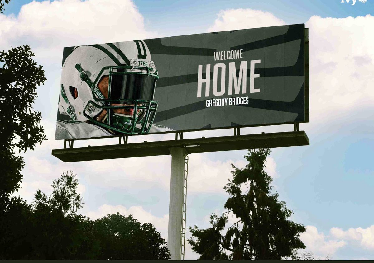 GregoryXMBridg1's tweet photo. Appreciate the love Dartmouth. 💪🏾#Welcome24heWoods                                     #ivyleaguelife                #abovethecut                 #thewoods                     @LandanYount @BTeevens @LRHSFBRecruit @NCSA_Football @Bridges265 @unoloveshouses https://t.co/MCaKB4K3EG