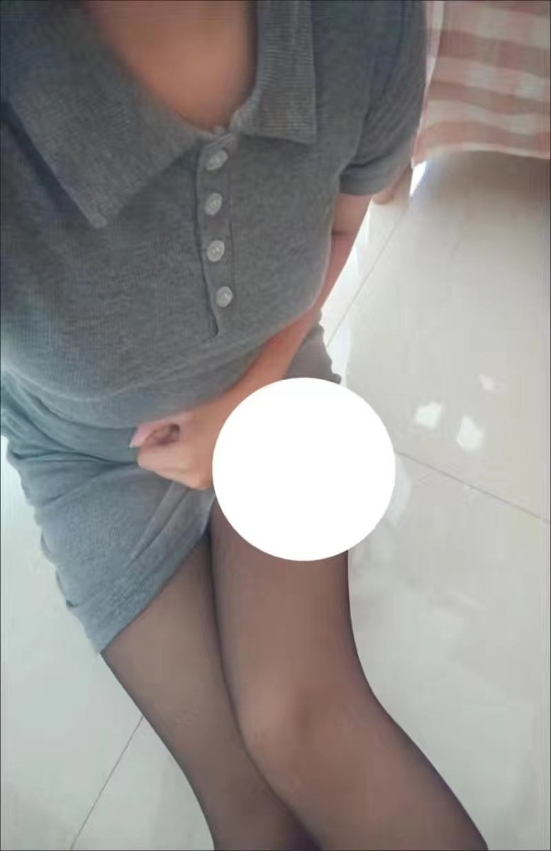 RuanRuanSSSS's tweet photo. 你们不光是傻逼，还是怂逼！操你妈连跟我说话都不敢你还能干啥？再不加祖宗就让你爸妈一块儿死！#报销奴 #榨金 #吐钱  #提款机 #贡奴 #舔脚 #男m #女性崇拜  #辱骂 #羞辱 #ATM奴  #无脑贡 #女s #压榨奴  #吸金 #女尊男卑 https://t.co/LGTWVUbDrJ