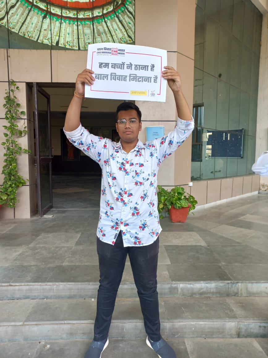 igu_nss's tweet photo. राष्ट्रीय सेवा योजना, आइजीयू मीरपुर और शक्ति वाहिनी ने निकाला बाल विवाह के विरुद्ध संयुक्त मार्च जिसमें बाल विवाह न करने की गुहार लगाते स्वयंसेवकों ने मीरपुर गाँव में जागरूकता रैली निकाली।
@igu_meerpur @_NSSIndia @ianuragthakur @YASMinistry @EduMinOfIndia @SHAKTIVAHINI @NssrdD https://t.co/Gt9yVyJcRJ