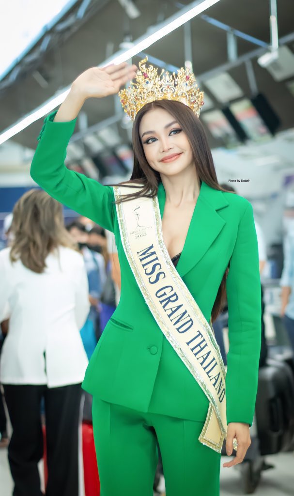 norsyahida_'s tweet photo. We can do this! To all thailand folks, please vote herr for your country. Let's break a leg until the end. Let's make our girl queen in the eyes of the world. Please please pleaseeeee 🙏🏻🙏🏻🔥
#ENGFAmgi2022_PLSVOTE #EngfaWaraha #FightforENGFA_MGI2022 #englot #siaberm #jippo 🇹🇭 https://t.co/NvprtkRe15