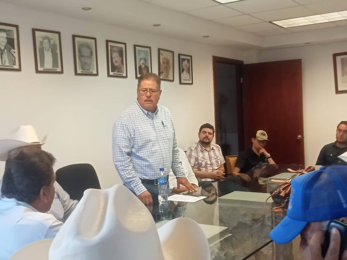 El día de hoy nombramos al Ing. Alfredo Conde como Delegado en funciones de Presidente de la Zona Valle del municipio de Durango. La capacidad, el trabajo y la dedicación que lo respaldan serán pieza clave en esta nueva encomienda. ¡Felicidades, Ing.! #CNCDgo #SomosCNC