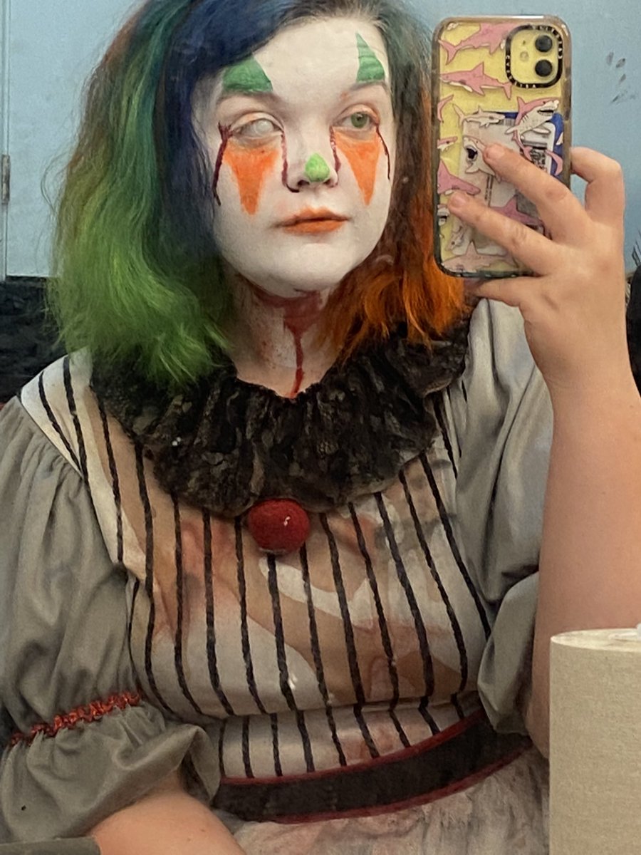 CLOWN WARNING

You can tell even with clown makeup on HOW exhausted I am hahaha