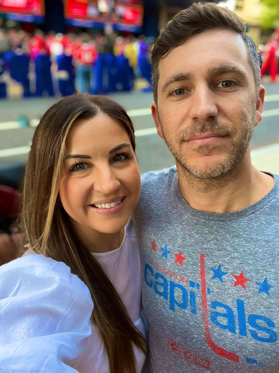 melissaann's tweet photo. @Capitals Home Opener 10/14 🥅🏒 https://t.co/UInIOSTqVr