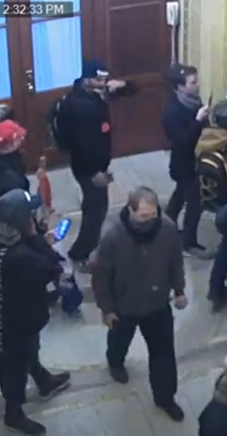 Nightvi17337331's tweet photo. @creek_twit I think your carhartt here is same as my two above and an earlier one I posted on the N Lower Terrace, top of NWStairs. https://t.co/hzxicYEspX
#SeditionToDoList = get insider number https://t.co/hBq8ethZbt
