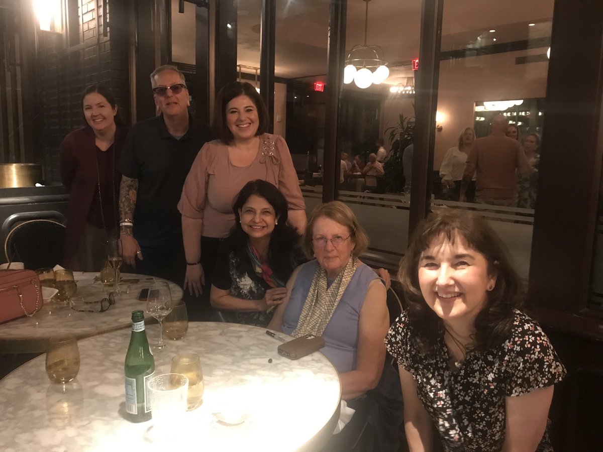 CarolynDeeFlore's tweet image. One of the best evenings of my life! W Rosemary Wells #DiningWithAMaster #MaxAndRuby #PictureBooks ⁦@SCBWISWTexas⁩ ⁦@OmaOma43⁩ ⁦@Catherine_Stier ⁦@CarolynDeeFlore⁩