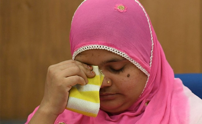 ndtv's tweet photo. Centre Approved Bilkis Bano Rapists' Release In 2 Weeks: Court Document https://t.co/SAzQNNwMXO https://t.co/Q07PSQ7gAD