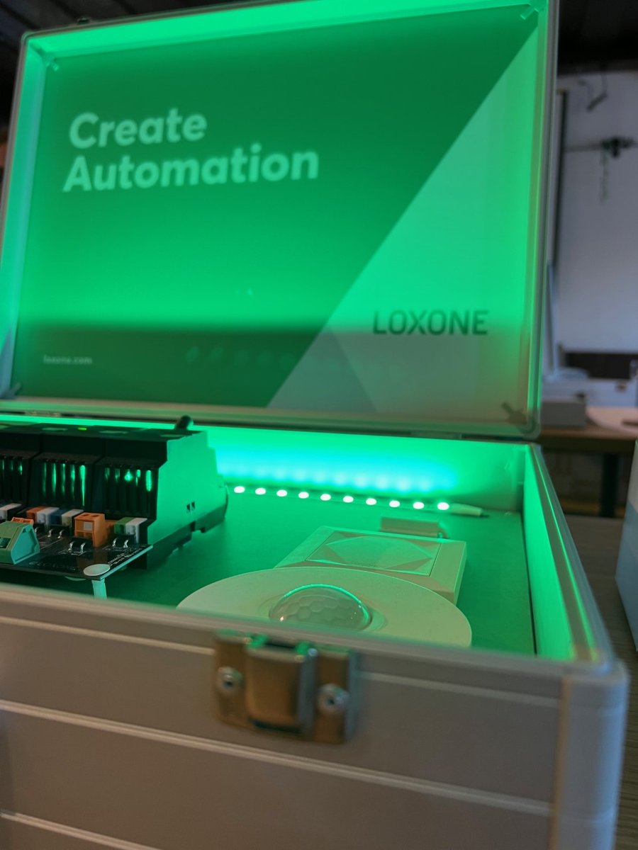 LoxoneUS's tweet image. Shine bright like a Loxone demo case 💎✨💚 
Get your own now using the link on our pic, and start to create true automation with us! 💪 

#loxone #buildingautomation #createautomation #smarthome #demo #case #electrician #installer #pv