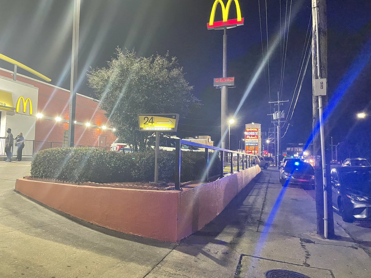 KourtneyWDSU's tweet photo. #BREAKING We’re hearing this McDonald’s on South Claiborne was robbed and employees were locked in the freezer. https://t.co/l4WCPs9dpS