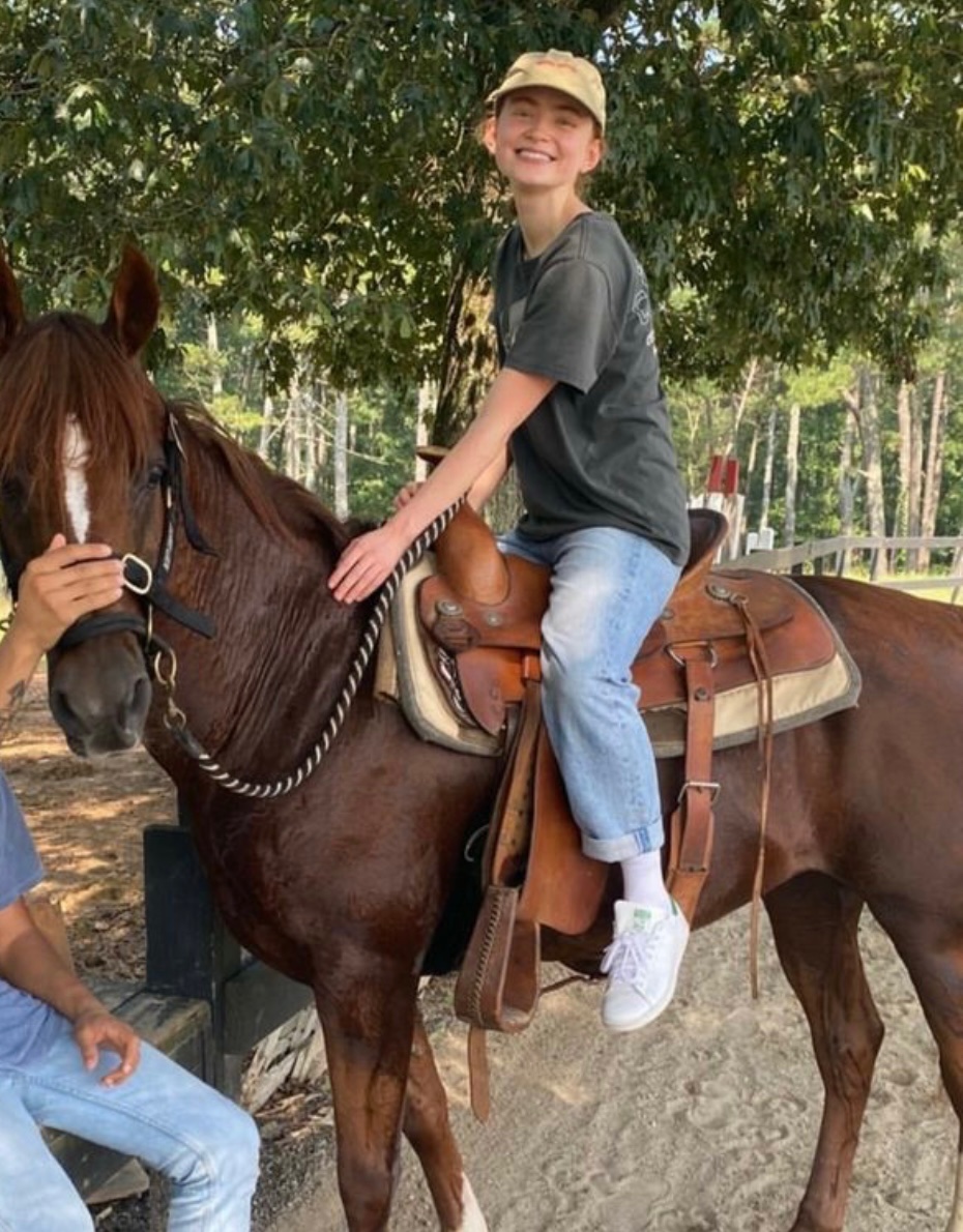 lumaxcamera's tweet image. 📷 horseback riding 🐴 taken by each other