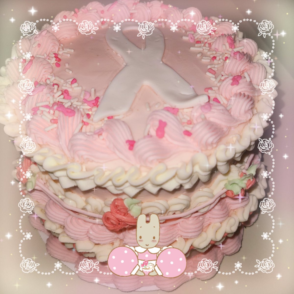NinasNumNums's tweet photo. ˚ʚ breast cancer awareness vintage cake ɞ˚
~°♡°~
˚ʚ🌸ɞ˚ : made by me
( \ / )
(„• ֊ •„)・・‿︵‿୨ tags ୧‿︵‿
#hellokitty #pink #cake #vintagecake #breastcancer #frosting #icing #baking #bakingcore #cute #kawaii #kawaiiaesthetic #sanrio #piping #breastcancerawareness https://t.co/hJ0sYniaLE