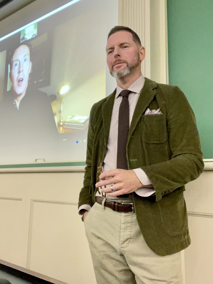 HandoftheLaw's tweet photo. Tonight’s @nyulaw Fashion Law &amp; Business course with guest speaker @ejny and covering licensing disputes (no shortage of them). https://t.co/TYJTZoGIsG