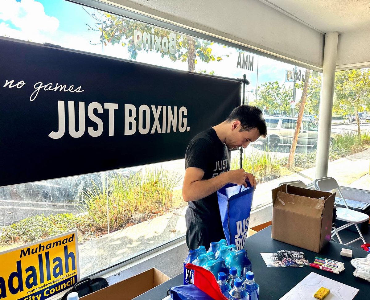 justboxing_org's tweet photo. Wow! Two action-packed days of boxing, and a whole bunch of gift bags. Thrilled to be out supporting #amateurboxing at Oktober Fist this past weekend!

Sincere thanks to @SweetScienceGym for inviting us out, and hosting so many amazing young fighters.

#nogames
#justboxing https://t.co/Ij00bFusTe