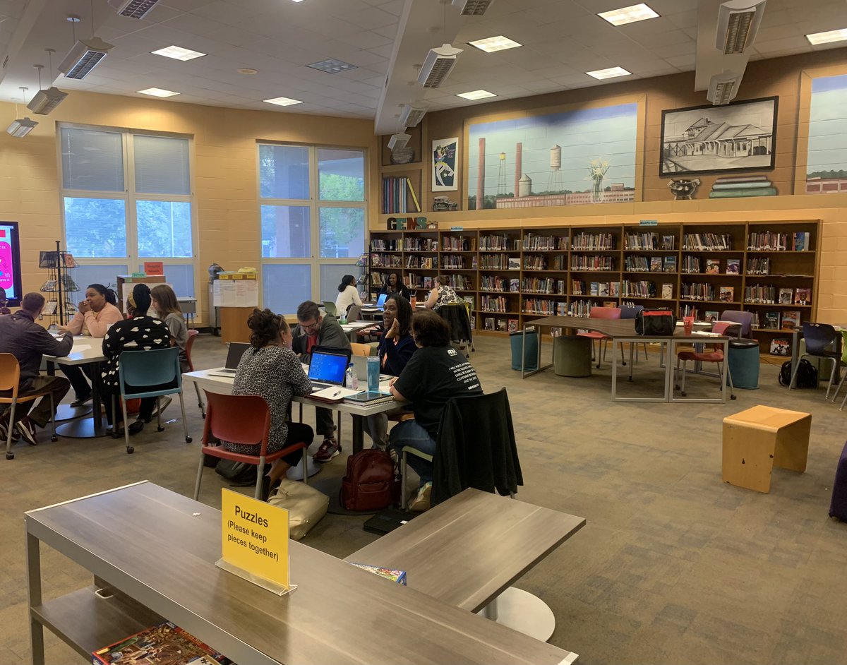 Mrs_JTeaches's tweet photo. We spent time reflecting, sharing, and collaborating about data notebooks. I’m excited about the community of support we’re building together, and can hardly wait to see the #rocksolid growth. @STMSWildcats @ProfLearningRH #datanotebooks #studentlearnerprofiles https://t.co/lAVRKjqQEg