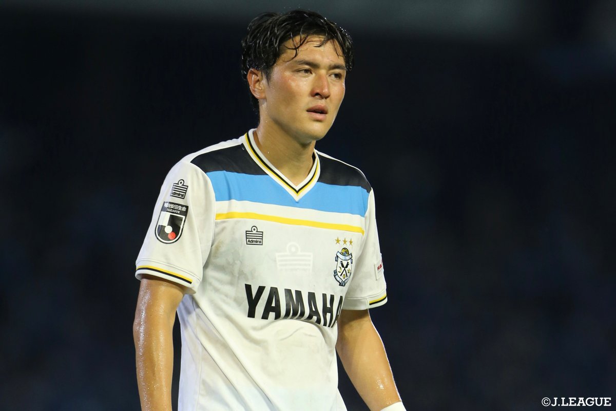 J_League's tweet photo. 🎂HAPPY BIRTHDAY🎂

本日10月18日は
ジュビロ磐田
伊藤槙人 選手の30歳の誕生日です🎉

伊藤選手、
おめでとうございます㊗️

@Jubiloiwata_YFC https://t.co/wODz7mmiSV
